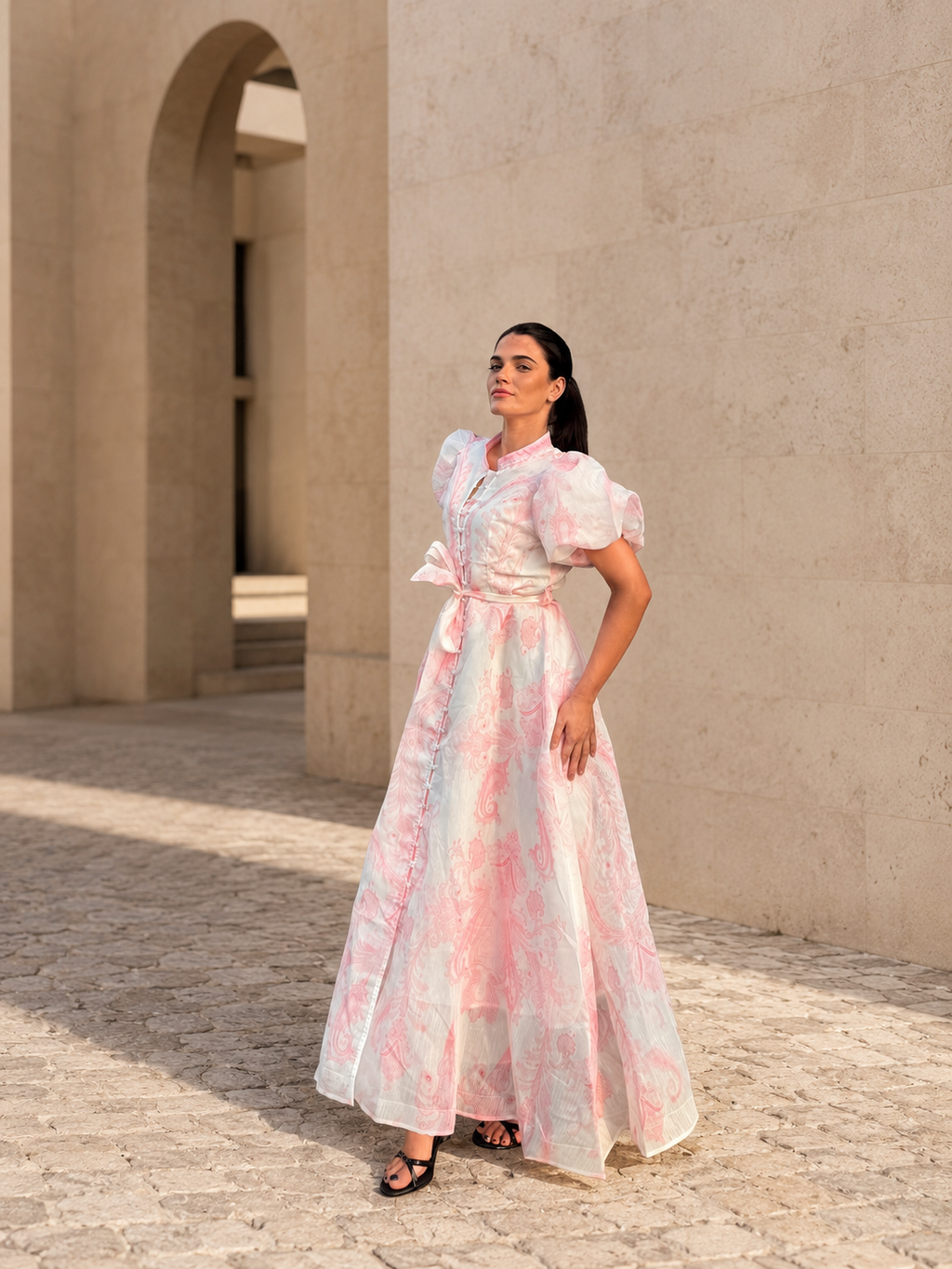 VESTIDO ROSA CORNOCÓPIAS MANGAS BALÃO