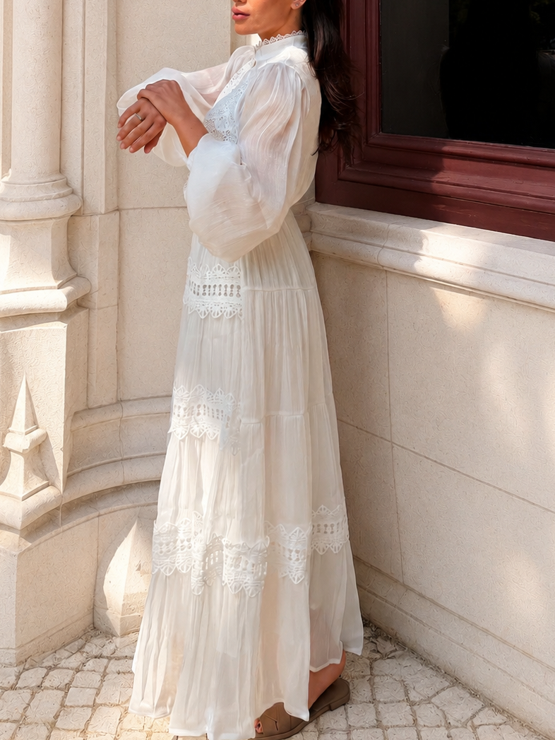 VESTIDO MIDI FLUÍDO EM RENDA